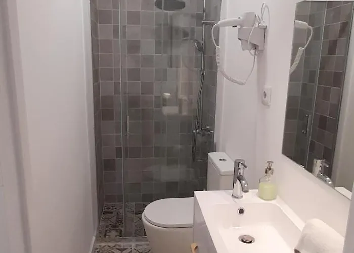 Lxroller Quionga Gardens Gæstehus 3*