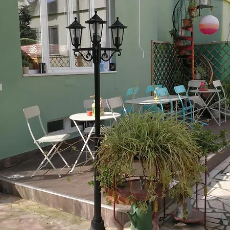 Lxroller Quionga Gardens Gasthof